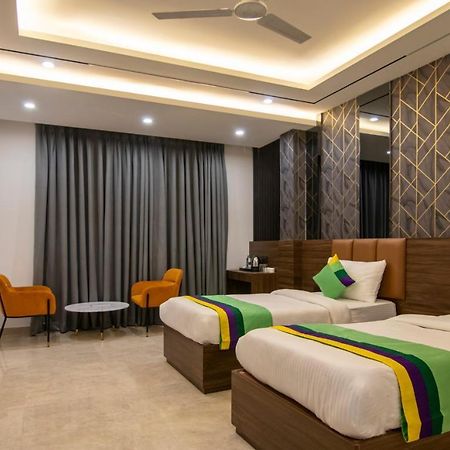 Treebo The Armani Near Igi Airport Hotel New Delhi Ngoại thất bức ảnh